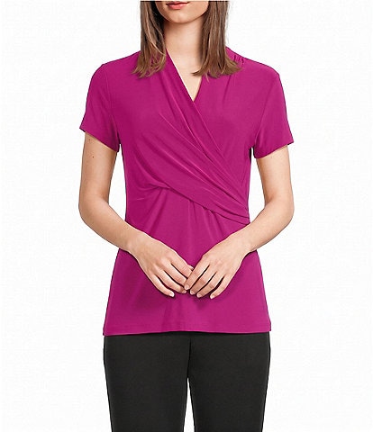 DKNY by Donna Karan Side Ruching V Neck Short Sleeve Top