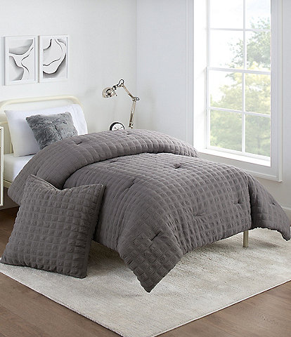 Dreamy Nights Back to Campus Collection Textured Comforter