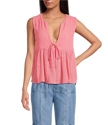 ELAN Cotton Blend Sleeveless Tie Front Flyaway Top