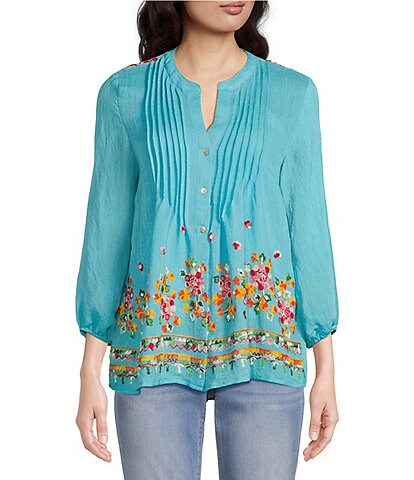 Figueroa & Flower Alayna Floral Embroidered Notch Neck 3/4 Sleeve Pleat Button-Front Top