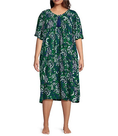 Go Softly Plus Size Floral Print Short Sleeve V-Neck Zip-Front Patio Dress