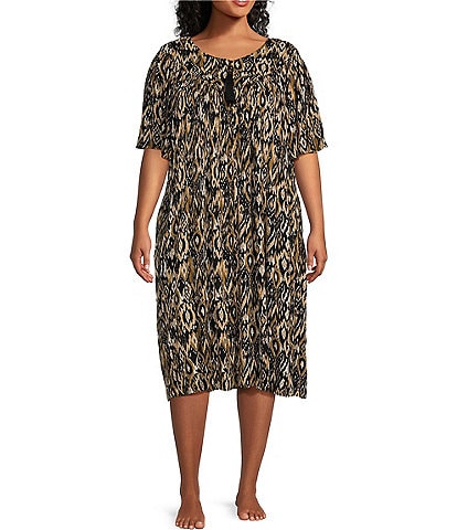 Go Softly Plus Size Ikat Print V-Neck Short Sleeve Zip-Front Crinkle Patio Dress