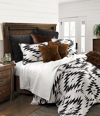 Paseo Road by HiEnd Accents Amelia Comforter Mini Set