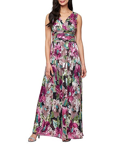 Ignite Evenings Petite Size Sleeveless V-Neck Foil Bodre Dress