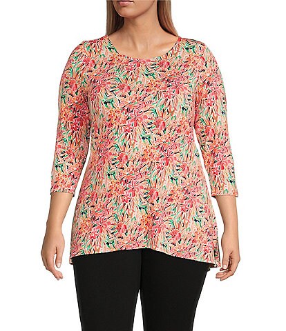 Intro Plus Size Floral Print Round Neck 3/4 Sleeve Pleated Back High-Low Hem Legging Tee