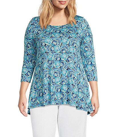 Intro Plus Size Lake Blue Floral Print Round Neck 3/4 Sleeve Pleat Back High-Low The Legging Tee