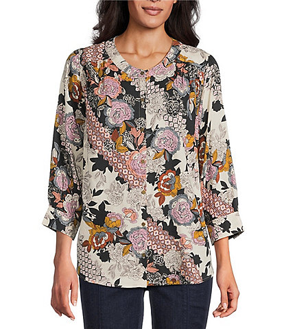 Intro Soft Puckered Patch Floral Print Split Round V-Neck 3/4 Sleeve Button Front Shirt