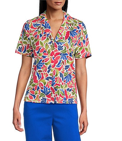 Investments Petite Size Knit Folk Art Floral Short Sleeve Button Front Notch Collar Camp Top