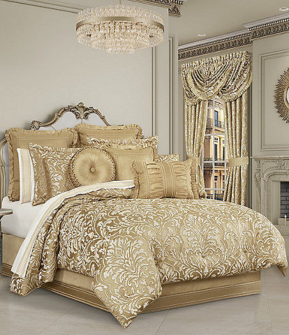 J. Queen New York Aurelia Grand-Scaled Damask Oversized Comforter Set