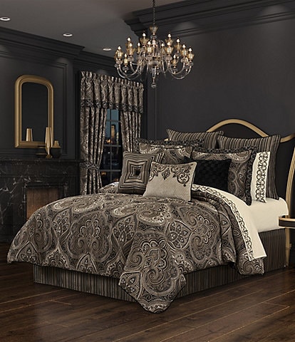 J. Queen New York Cipriana Oversized Woven Damask Comforter Set