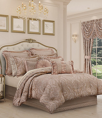 J. Queen New York Fiorello Grand-Scale Woven Damask Comforter Set