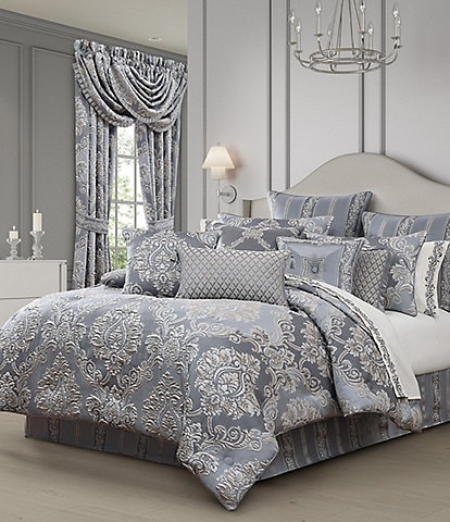 J. Queen New York Krista Oversized Woven Damask Comforter Set
