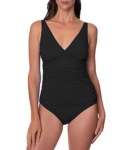 Jantzen Solid V-Neck Tie Back Underwire Tankini Swim Top & Solid Skort Swim Bottom