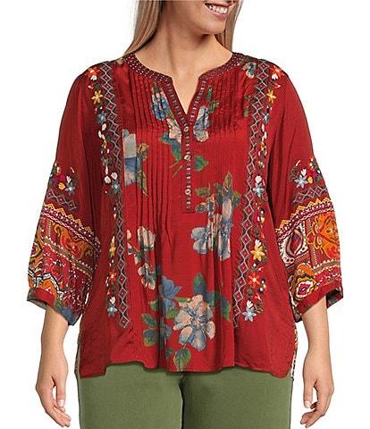 John Mark Plus Size Embroidered Multi Patch Split V-Neck 3/4 Sleeve Hi-Low Hem Tunic