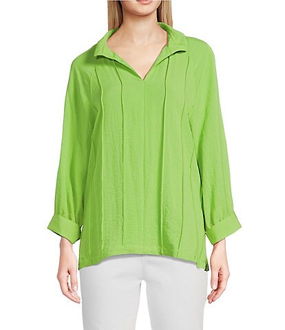 John Mark Wire Collar Split V-Neck 3/4 Sleeve Pintuck Detail Top