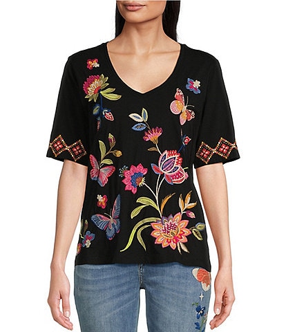 JOHNNY WAS Gracey Knit Jersey V-Neck Short Sleeve Floral Embroidery Top