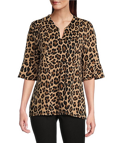 Jude Connally Cannell Wrinkle-Free Stretch Jude Cloth Knit Leopard Print Split V-Neck 3/4 Sleeve Top