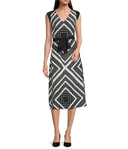 KARL LAGERFELD PARIS Textured Abstract Print V-Neck Sleeveless Belted Midi A-Line Dress