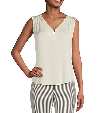 Kasper Charmeuse Textured Sleeveless Bar Trim Keyhole V-Neck Top