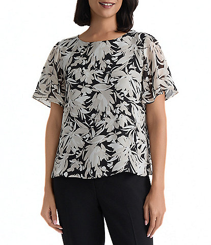 Kasper Ruffle Short Sleeve Printed Blouse