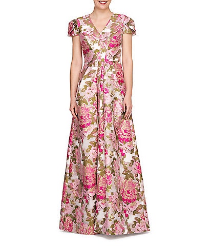 Kay Unger Floral Jacquard V-Neck Short Sleeve Pleated Gown