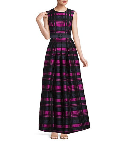 Kay Unger Plaid Print Sleeveless Jewel Neck Pleated A-Line Gown
