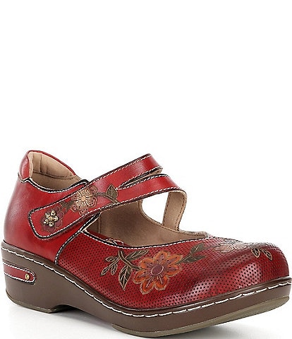 L'ARTISTE Mamataish Leather Mary Jane Clogs