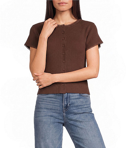 Le Lis Button Front Short Sleeve Top