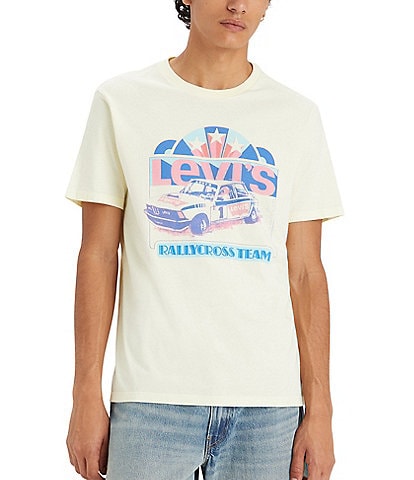 Levi's® Classic Fit Short Sleeve Graphic T-Shirt
