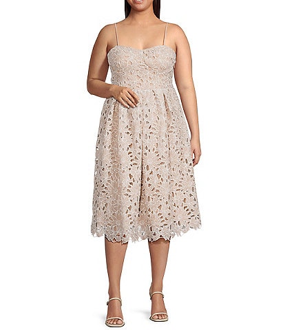 Lucy Paris Plus Size Mona Sleeveless Lace Midi Dress