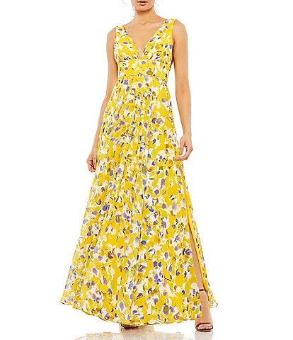 Mac Duggal V-Neck Floral Print Sleeveless Chiffon Side Slit A-Line Gown