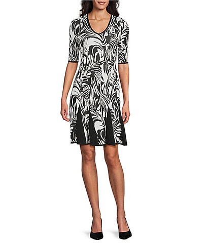 Ming Wang Jacquard Knit Abstract Zebra Print V-Neck Short Sleeve Fit-And-Flare Dress
