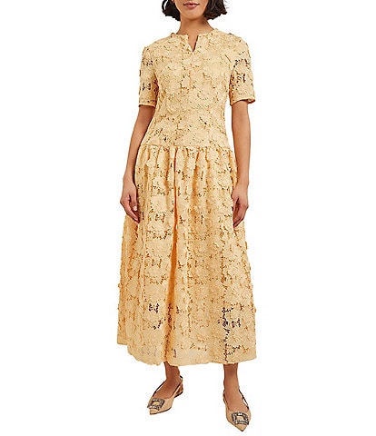 MISOOK Novelty Woven Pleated Floral Applique Split V-Neck Short Sleeve Drop Waist Belted Maxi Dress