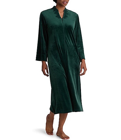 Miss Elaine Petite Size Solid Luxe Fleece Long V-Neck Zip-Front Robe