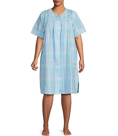Miss Elaine Plus Size Embroidered Seersucker Short Plaid Patch Pocket Snap-Front Robe
