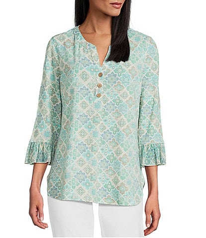 Multiples Georgette Printed Split V-Neck 3/4 Pleated Flounce Sleeve Knit Top