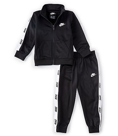 Newborn nike hot sale outfit boy