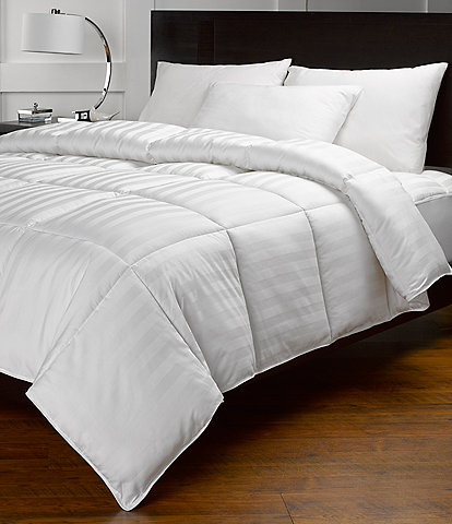 https://dimg.dillards.com/is/image/DillardsZoom/nav2/noble-excellence-lightweight-warmth-down-alternative-comforter-duvet-insert/05906905_zi_white.jpg