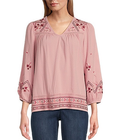 Nurture by Westbound Woven V-Neck 3/4 Sleeve Embroidered Blouse