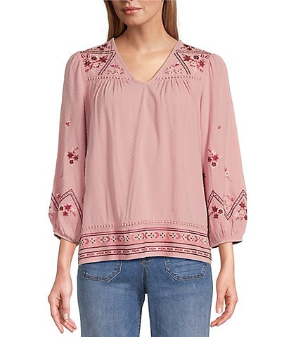 Nurture by Westbound Woven V-Neck 3/4 Sleeve Embroidered Blouse