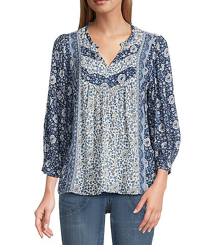 Nurture Navy Floral Print Mix Crinkle Dobby 3/4 Sleeve V-Neck Top