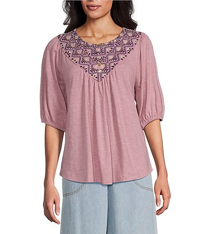 Nurture Short Sleeve V-Neck Top