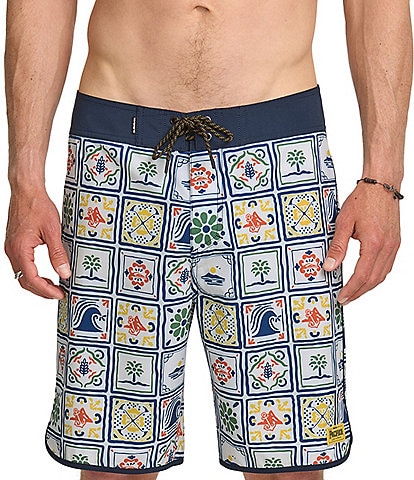 Quiksilver Surfsilk Pacifico Scallop 19" Outseam Board Shorts