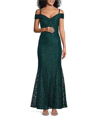 R & M Richards Petite Size Off-the-Shoulder Cap Sleeve Sweetheart Lace Gown