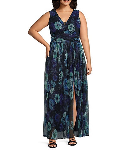 R & M Richards Plus Size Sleeveless V-Neck Floral Pleated Dress