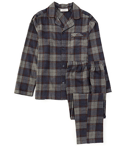 Roundtree & Yorke Long Sleeve Plaid Portuguese Flannel Pajama Shirt & Matching Pant 2-Piece Pajama Set