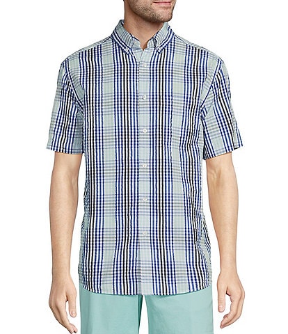 Roundtree & Yorke Short Sleeve Medium Plaid Seersucker Sport Shirt