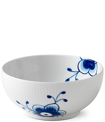 Royal Copenhagen Blue Fluted Mega Floral Pattern Porcelain 1.5 Pint Bowl