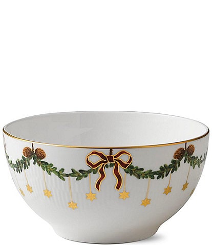 Royal Copenhagen Star Fluted Christmas 1.75 QT Bowl