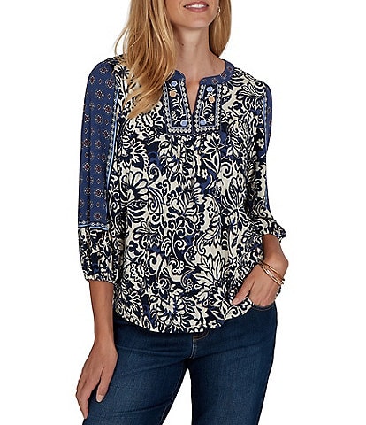Ruby Rd. Petite Size Knit English Foliage Embroidered Split Round Neck 3/4 Sleeve Top